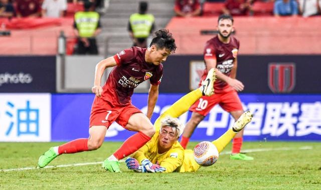 kaiyun官网-【中超】武磊大四喜巴尔加斯世界波 海港7比2梅州