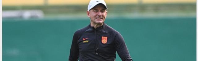 开云-扬科维奇接受亚足联专访：不能靠哭泣去解决问题